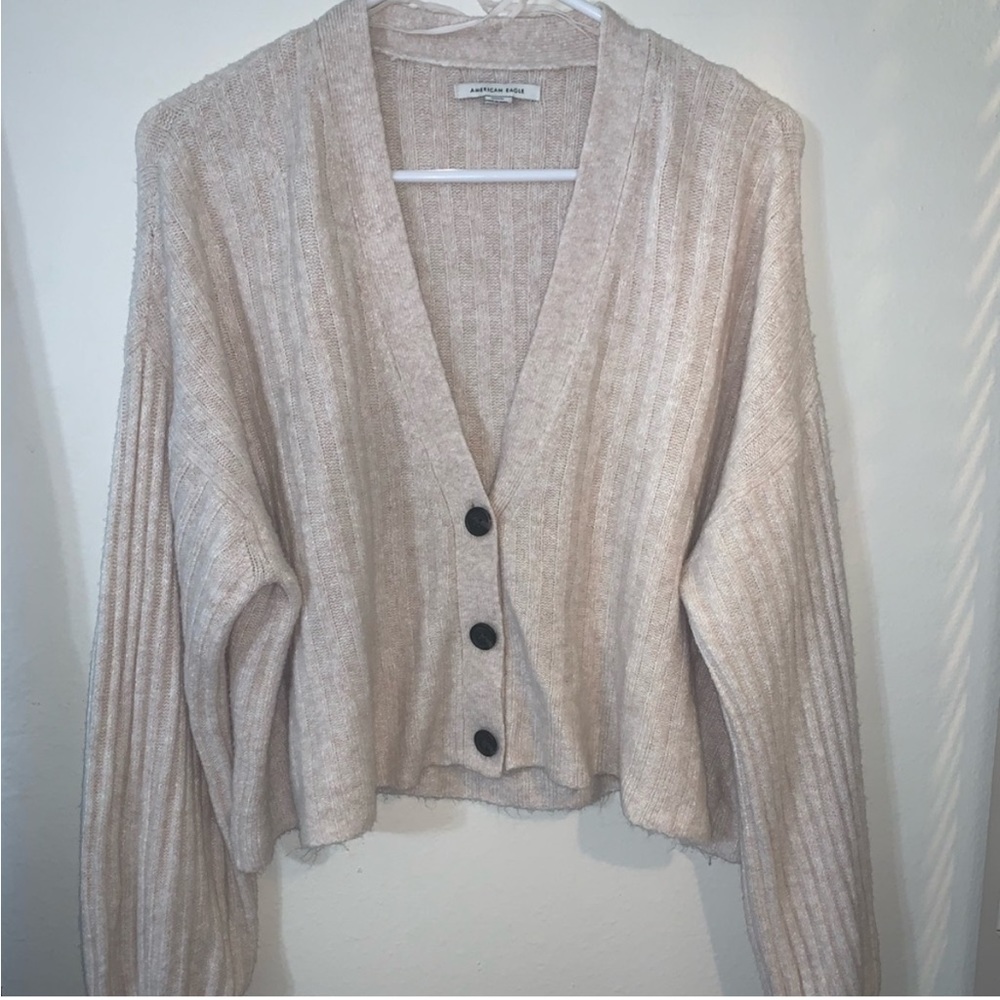 Oversized slightly cropped cardigan American eagle